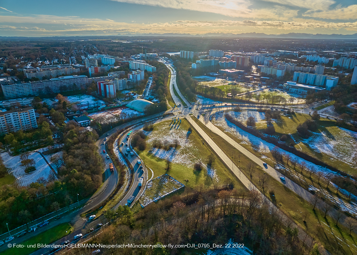 22.12.2022 - Plettzentrum - Rentenversicherung - Ständlerstraße in Neuperlach